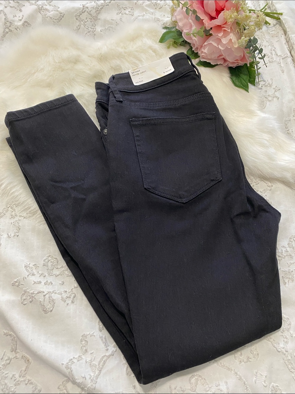 LOFT- Black Women’s Skinny Jeans